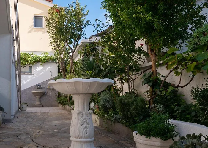 By The Sea Nin, Zadar - 5838 Нин